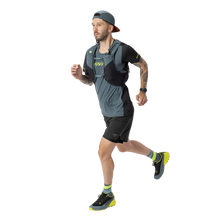 Laden Sie das Bild in den Galerie-Viewer, Dynafit Ultra 12 Running Vest Unisex