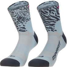 Laden Sie das Bild in den Galerie-Viewer, Dynafit Run Wild Mid Socks Unisex