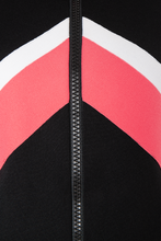 Laden Sie das Bild in den Galerie-Viewer, CABANE