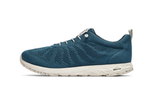 Laden Sie das Bild in den Galerie-Viewer, Eli RB9X