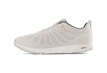 Laden Sie das Bild in den Galerie-Viewer, Eli RB9X