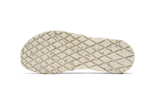 Laden Sie das Bild in den Galerie-Viewer, Eli RB9X