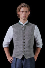 Laden Sie das Bild in den Galerie-Viewer, Konstantin ST