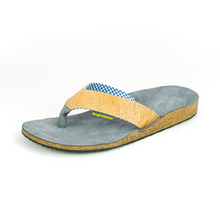 Laden Sie das Bild in den Galerie-Viewer, Gnom Mikrofaser/Kork Schuhe Doghammer bei Sport Raith