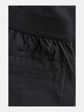 Laden Sie das Bild in den Galerie-Viewer, Player Shorts Men