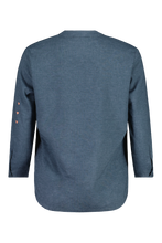 Laden Sie das Bild in den Galerie-Viewer, TombeaM. Adventure Shirt dusty blue Maloja
