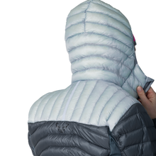 Laden Sie das Bild in den Galerie-Viewer, Dynafit Ridge Ultralight Down Jacket Damen

