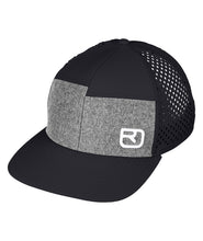 Laden Sie das Bild in den Galerie-Viewer, Logo Air Trucker Cap – Ortovox
