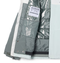 Laden Sie das Bild in den Galerie-Viewer, Columbia Liftline Jacket – Tea Light, Sea Salt, Sedona Sage
